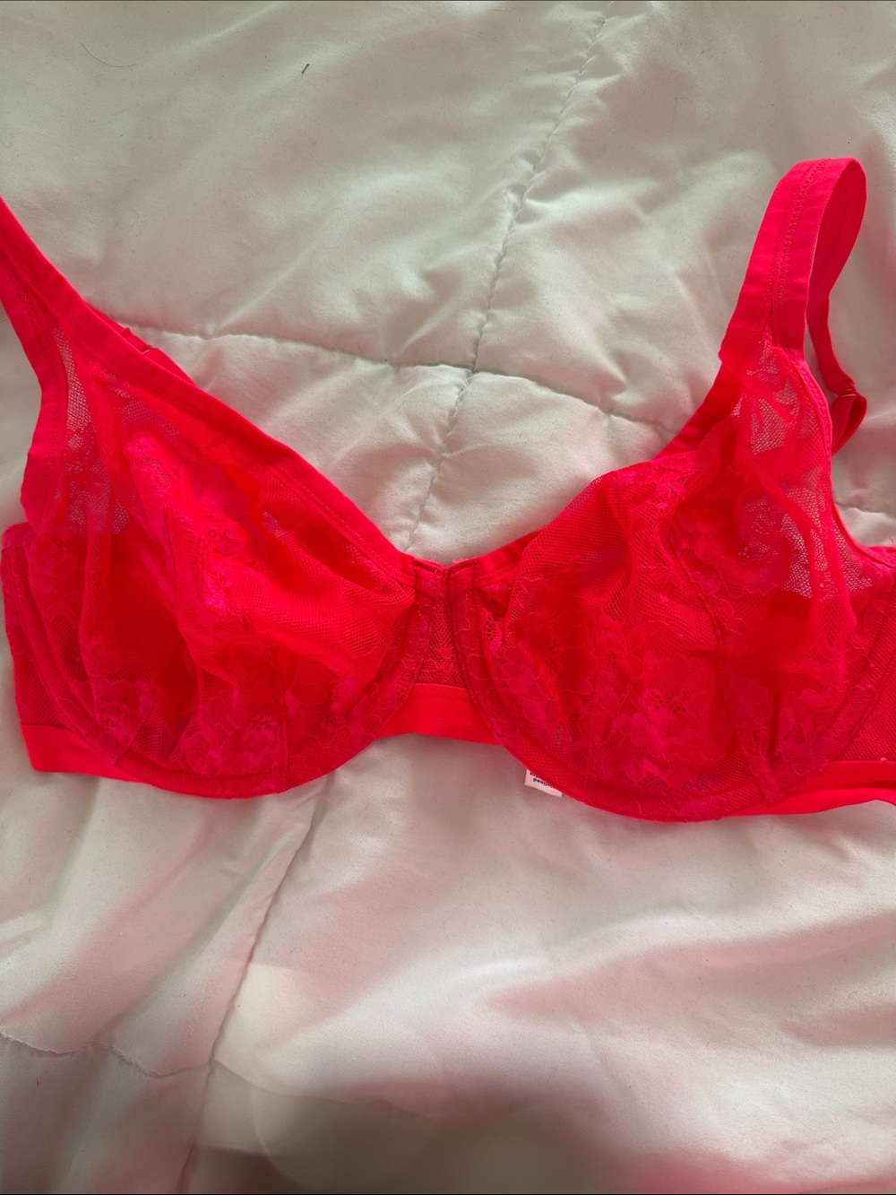 Women's tomato colored Lace Underwire Bra